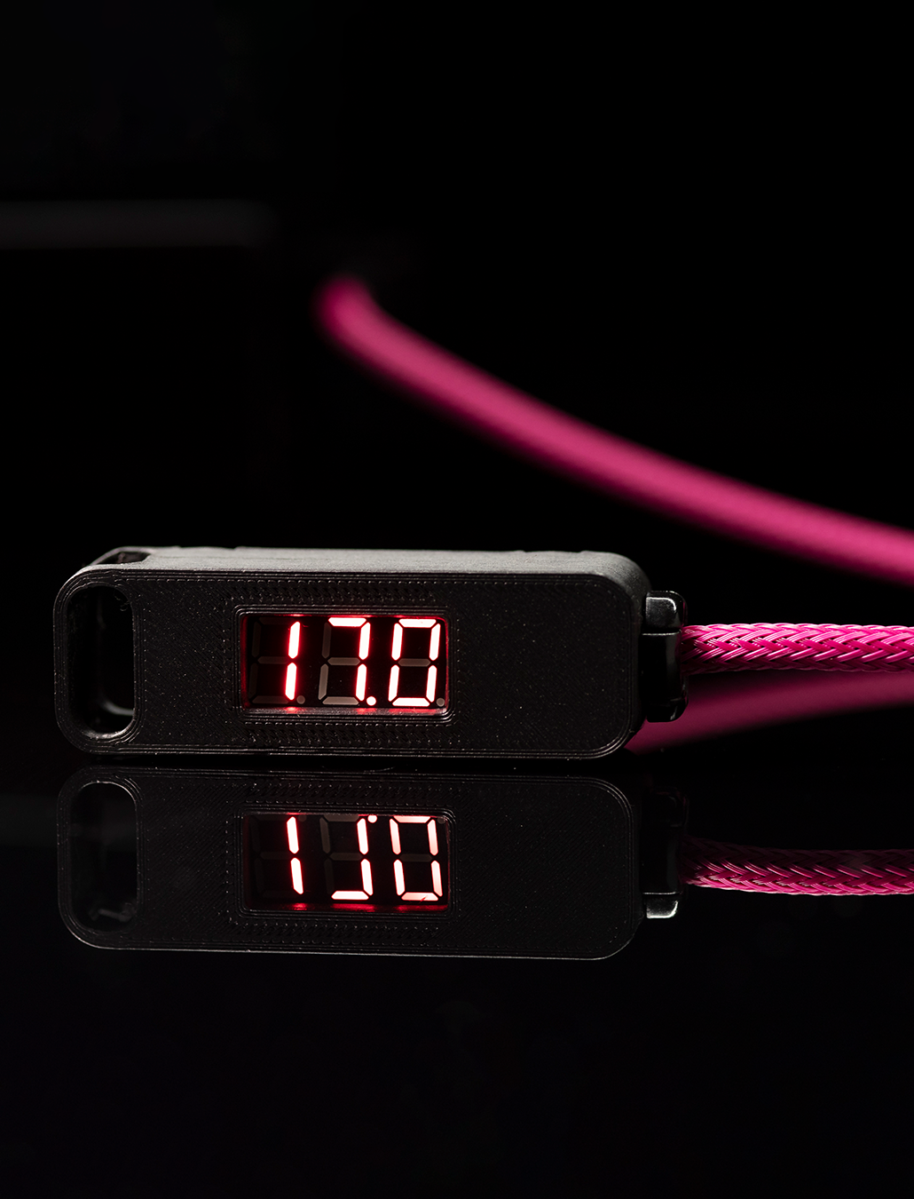 Digital Volt Meter For Cinema Batteries & Accessories | D-Tap